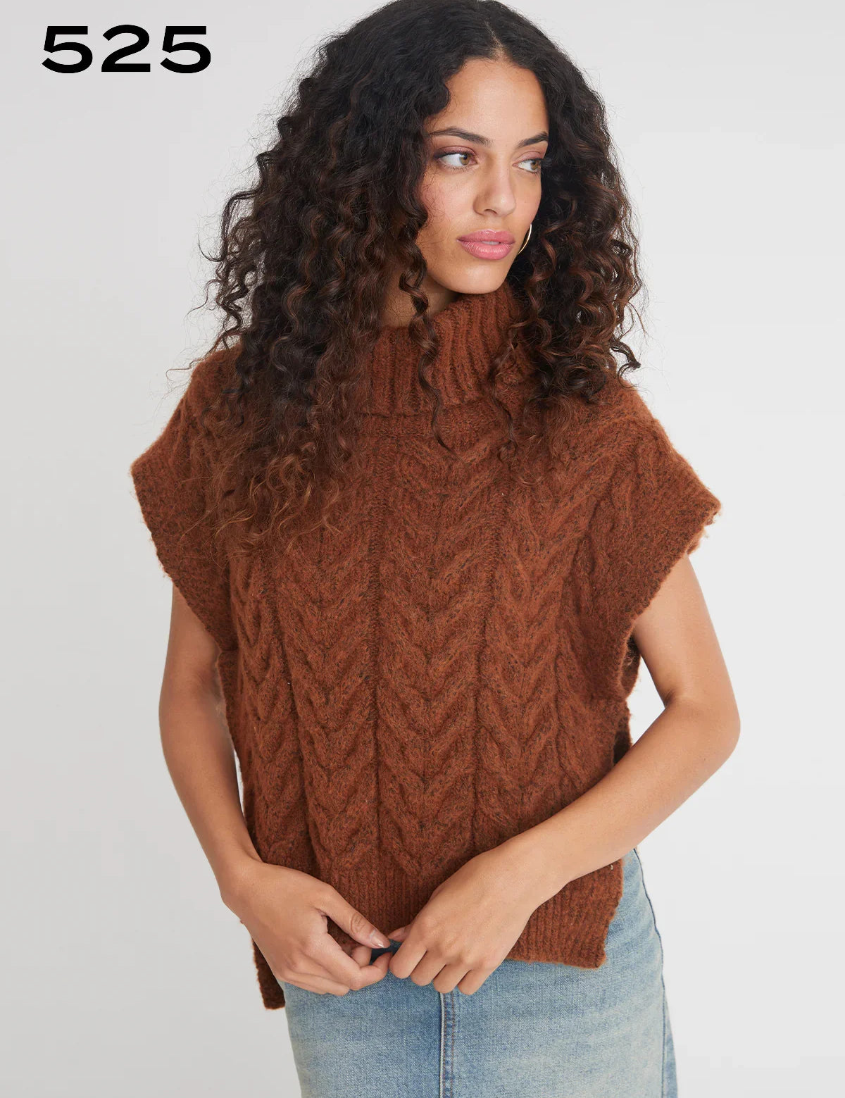 Cotton Cable Crewneck Vest