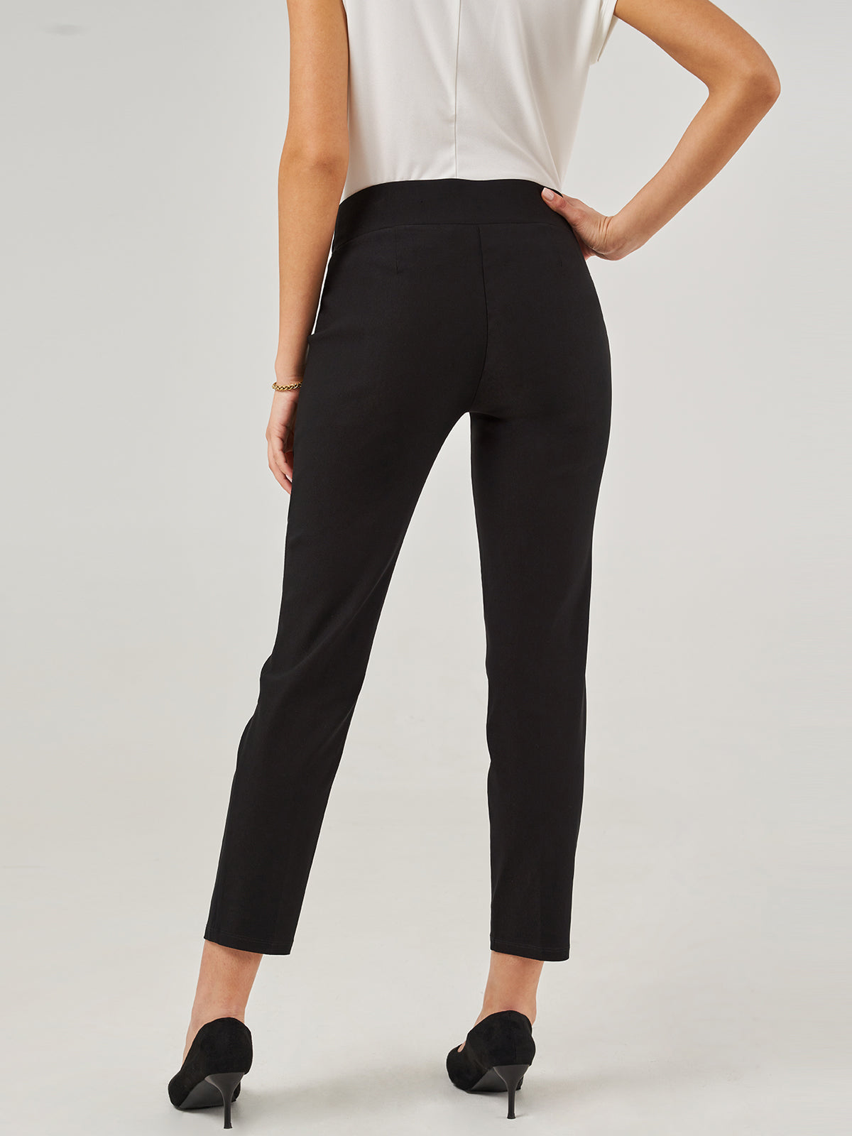 89th + Madison Luxe Stretch Millennium Paperclip Grommet Ankle Pants