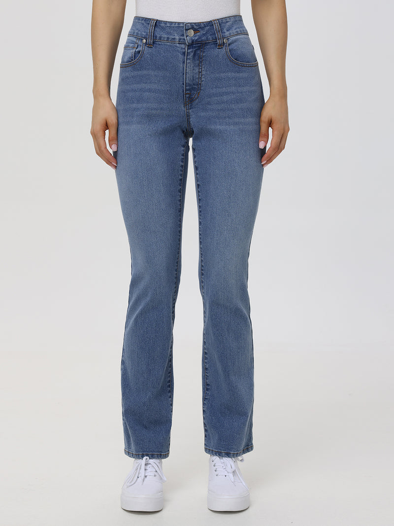 Kick Out Mid Rise Jean In Light Wash