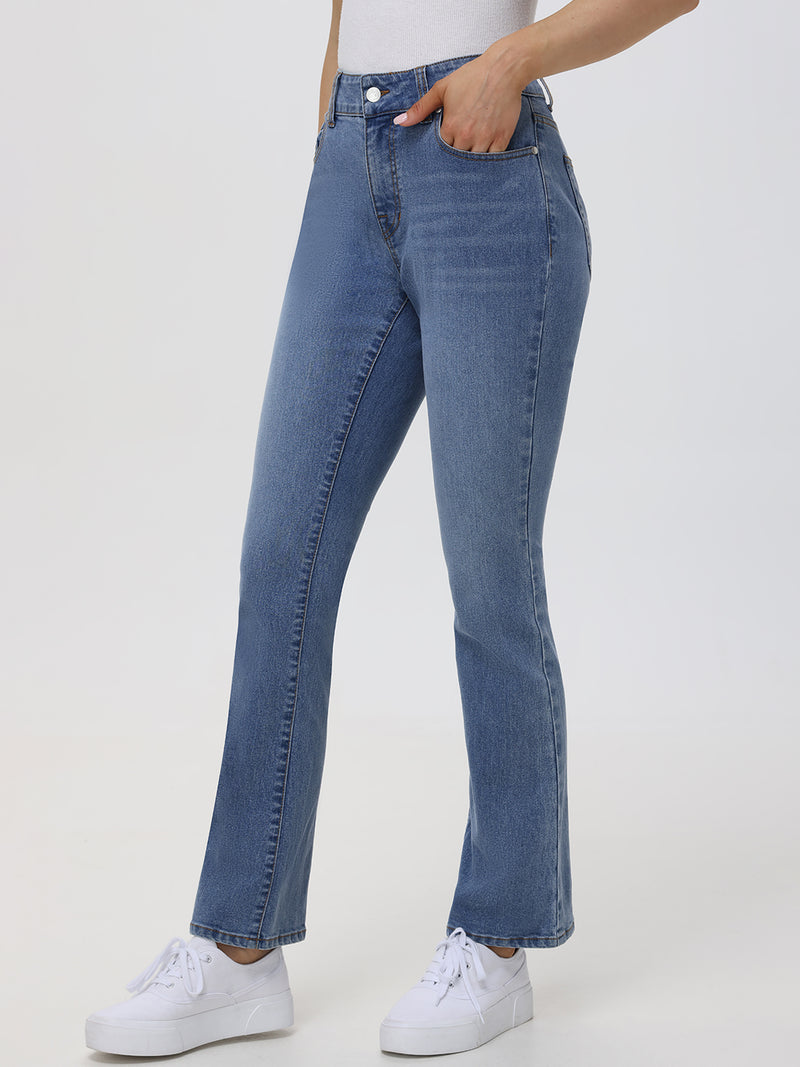 Petite Kick Out Mid Rise Jean In Light Wash