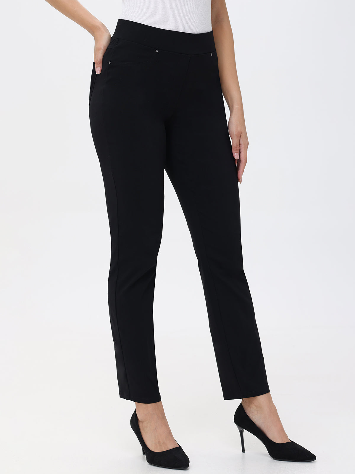 Petite Millennium Straight Leg Pull-On Pants