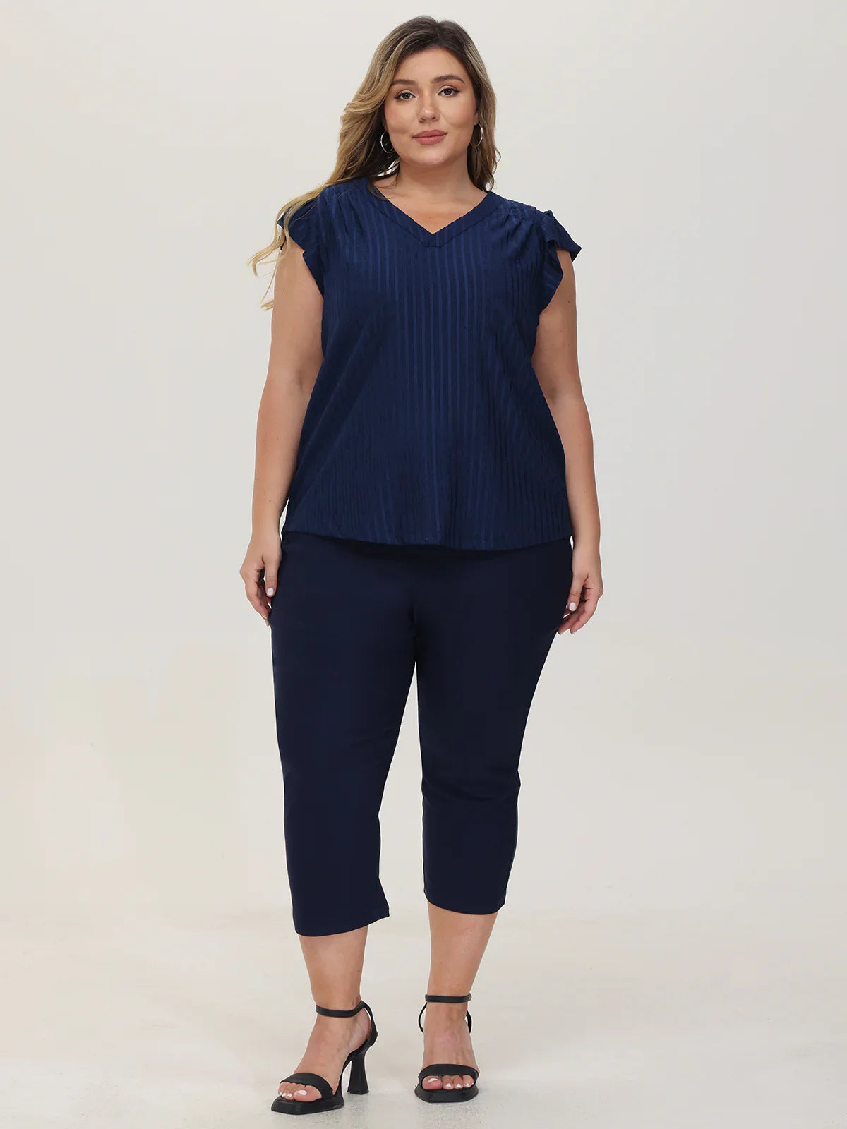 Plus Flutter Sleeve Knit Top