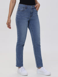 Petite Straight Mid Rise Jean In Light Wash